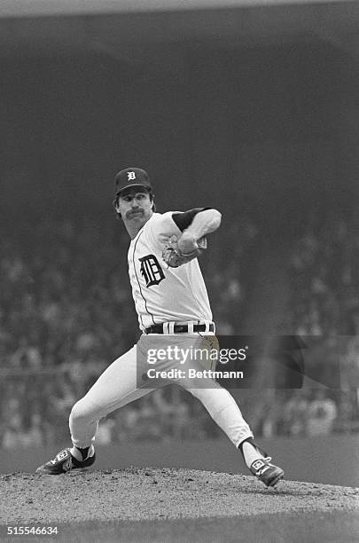 Detroit: It was the pitching of Jack Morris and the hitting of Alan Trammell that gave the Tigers a 4-2 win over the Padres in game of the World...