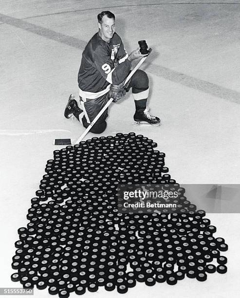 The Detroit Red Wings open up the NHL season in Toronto 10/11 and right winger Gordon Howe is out to set a new record. Howe will try to break Maurice...