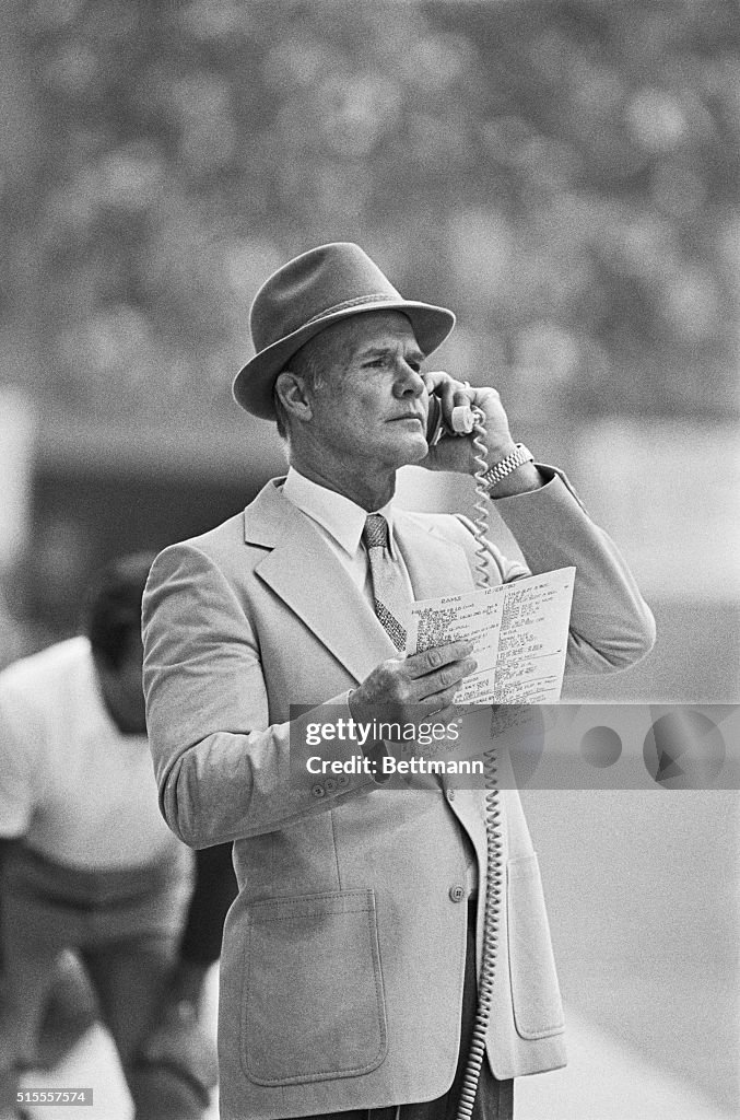 Tom Landry Making Play Selections