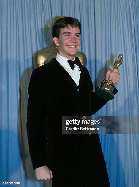 Timothy Hutton holds his Academy Award for Best Supporting Actor in Ordinary People.