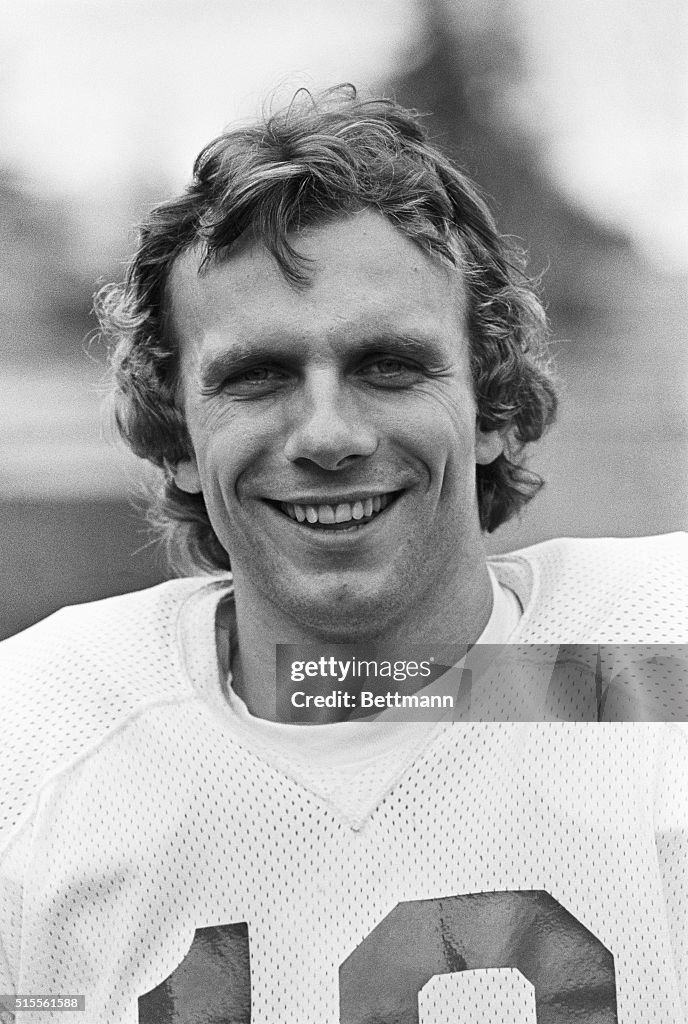 Quarterback Joe Montana