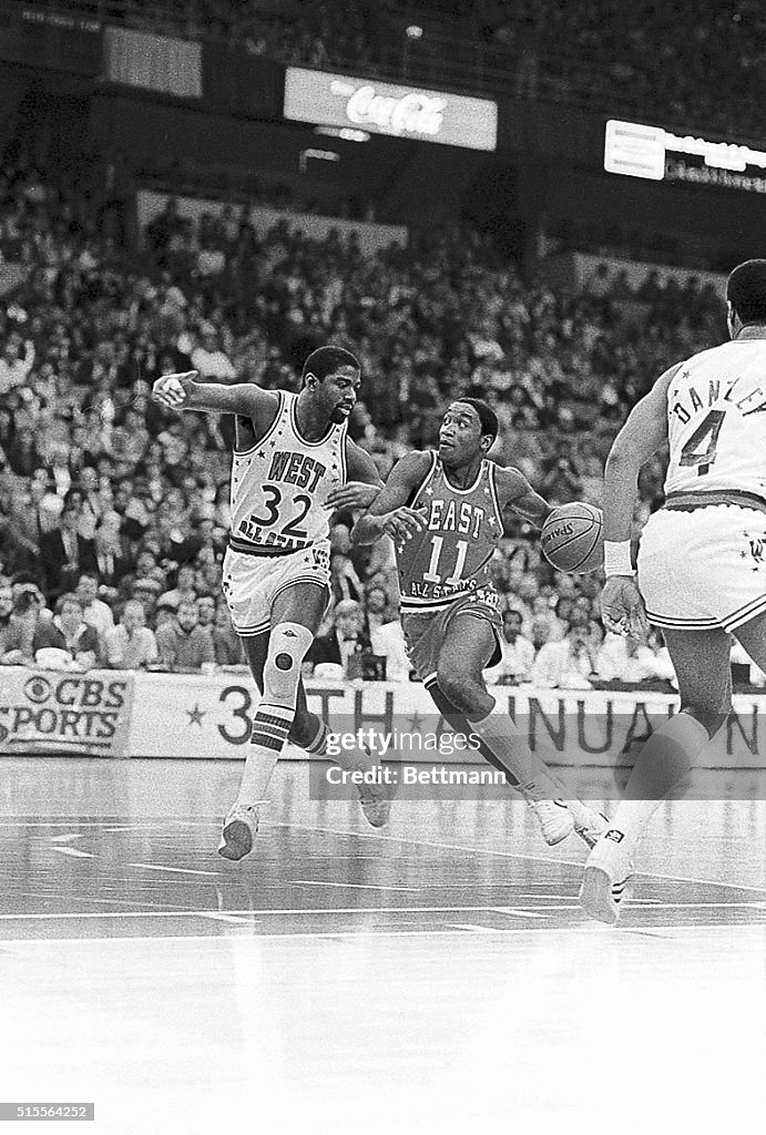 Isaiah Thomas, Magic Johnson Running Court