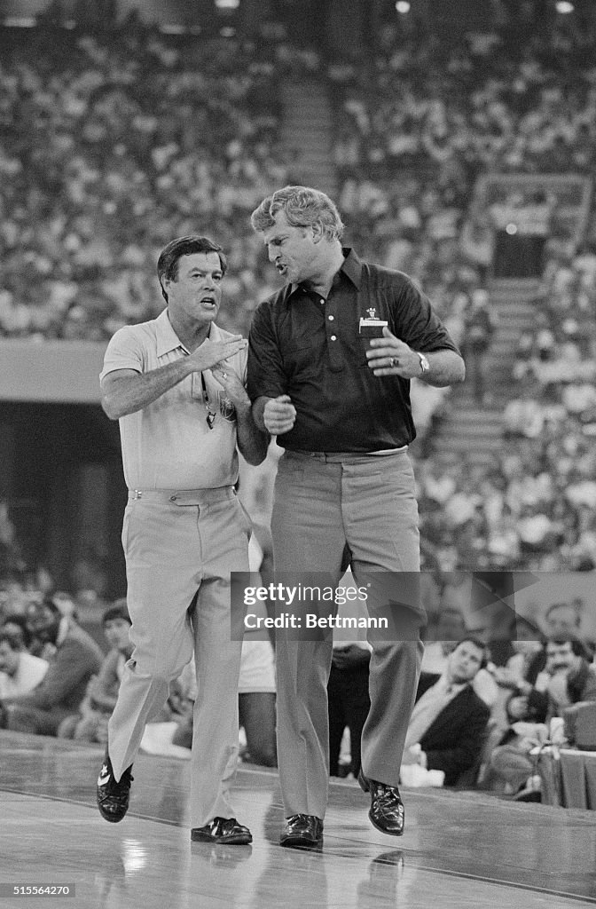 Bobby Knight Arguing