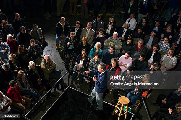 Republican presidential candidate Ohio Gov. John Kasich speaks to supporters at a town hall meeting at Brilex Industries, Inc. On March 14, 2016 in...