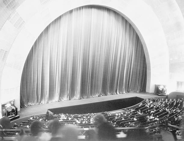 NY: 27th December 1932 - Radio City Music Hall Opens