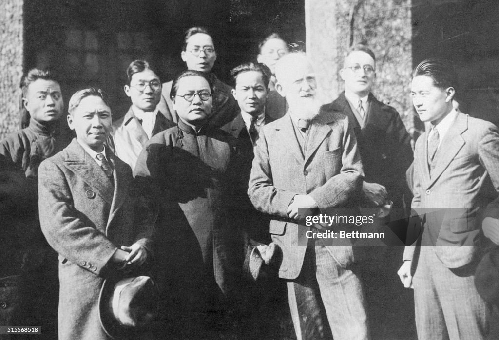 Chinese Students Posing with Author George Barnard Shaw