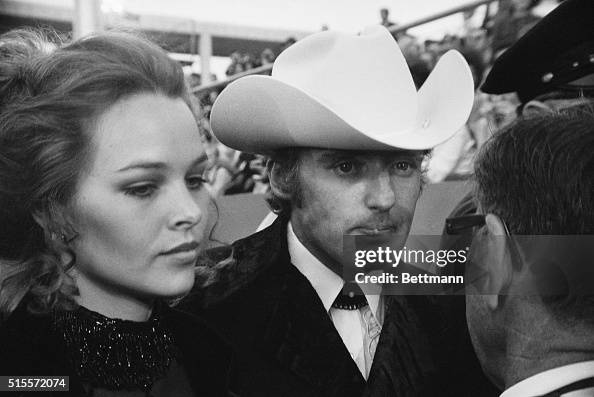 Dennis Hopper and Fiancee Michelle Phillips Dennis Hopper and Fiancee Michelle Phillips