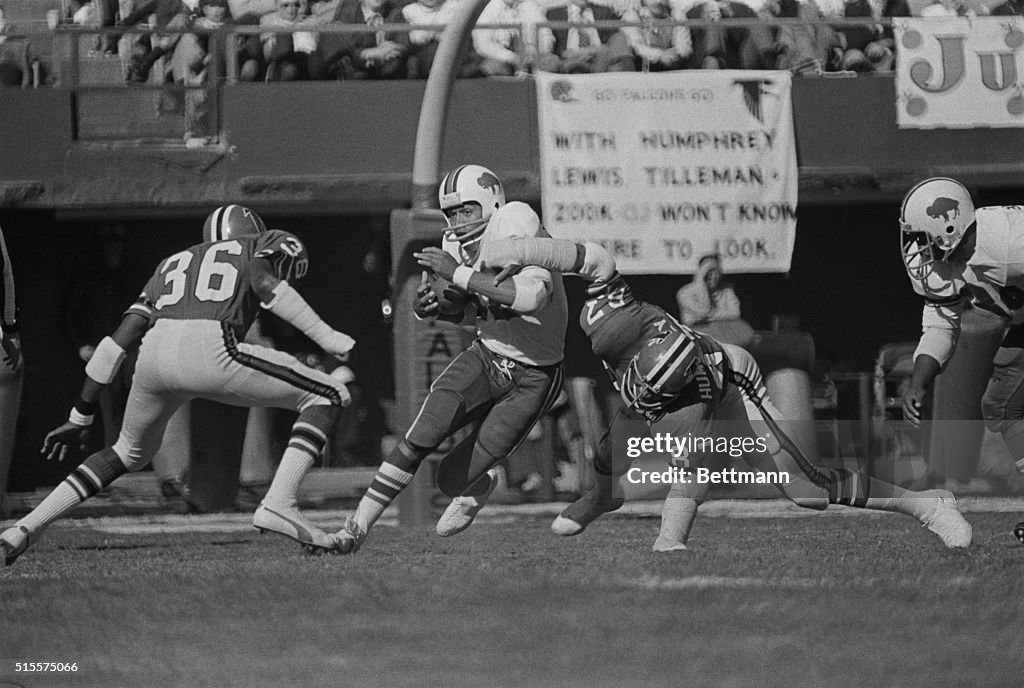 Buffalo Bills Football Player O.J. Simpson Against Atlanta Falcons