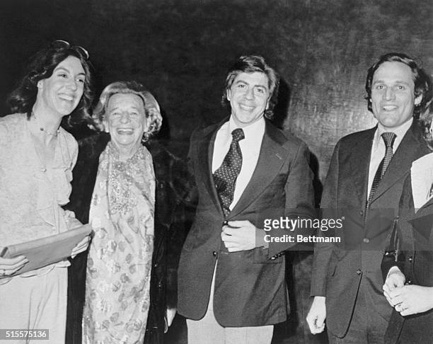 Nora Ephron, Lillian Hellman, Carl Bernstein, and Bob Woodward arrive for the benefit premiere of "All The President's Men."