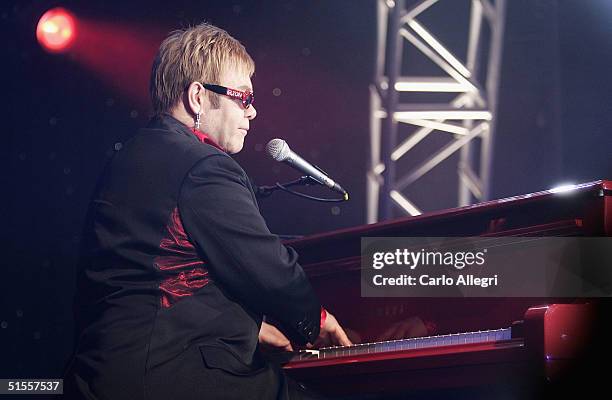 Singer Sir Elton John performs at Best Buy's VIP launch party for the Elton John four DVD collection, "Dream Ticket" at Caeser's Palace Hotel on...