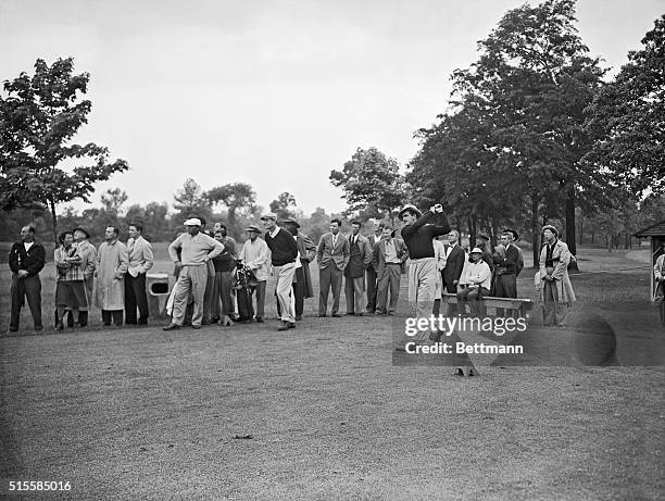 Lloyd Mangrum competes in the 1946 Goodall Golf Tourney at The Winged Foot Golf Club in New York.