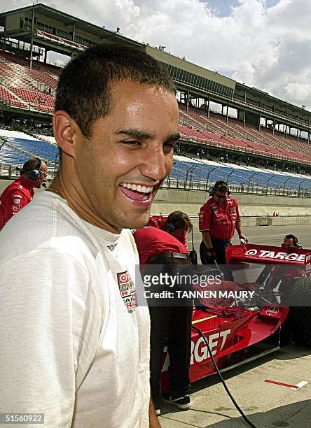 Car Cart Montoya Crew Photos and Premium High Res Pictures - Getty Images