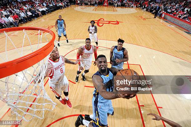Hairston of the Memphis Grizzlies goes for the layup during the game against the Houston Rockets on March 14, 2016 at the Toyota Center in Houston,...