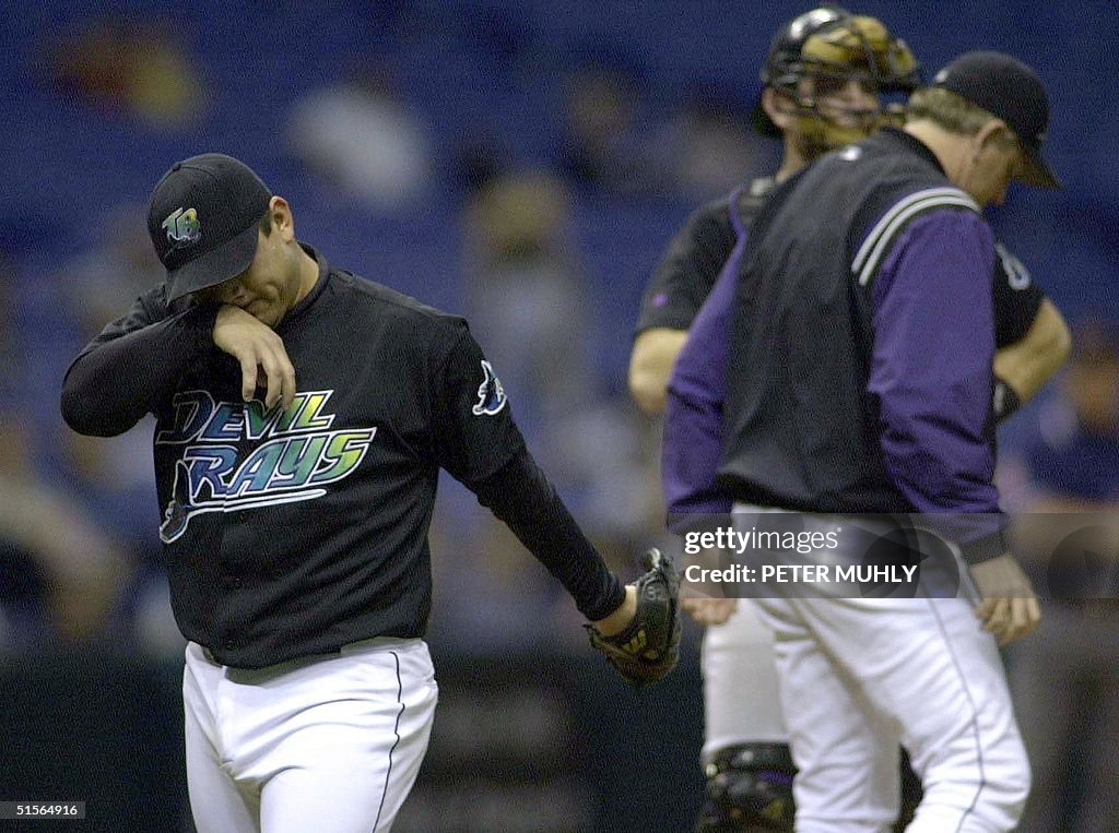 Al Reyes Devil Rays Tampa Bay Devil Rays' starting pitcher Albie Lopez leaves the mound ...