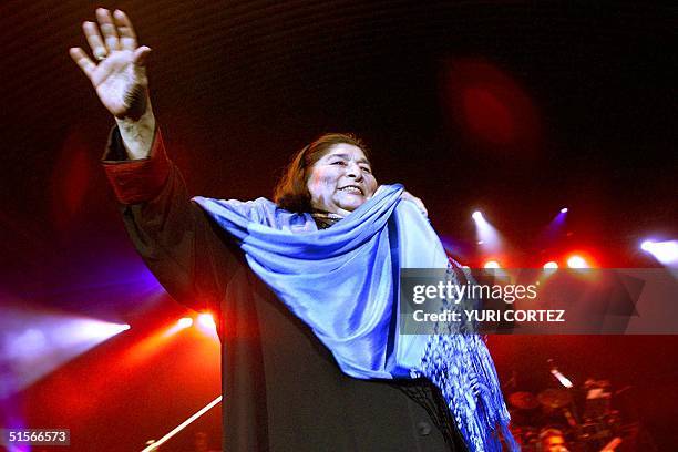 Mercedes Sosa, an Argentine singer, performs in concert, 12 October 2000, in San Salvador, El Salvador. The benefit was organized by UNICEF.AFP PHOTO...