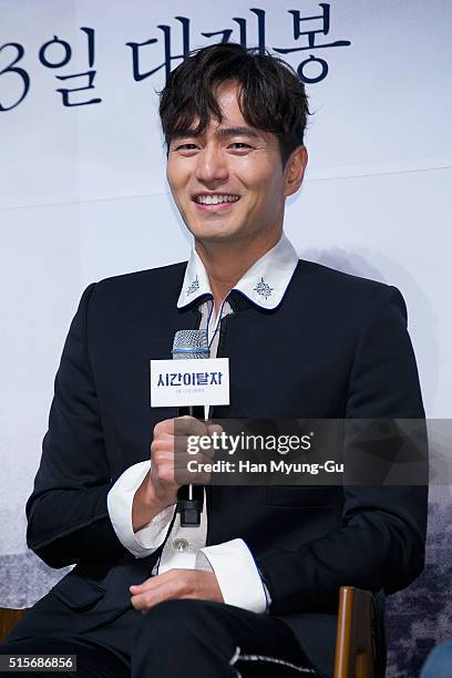 South Korean actor Lee Jin-Uk attends the press conference for "Time Renegades" on March 15, 2016 in Seoul, South Korea. The film will open on April...