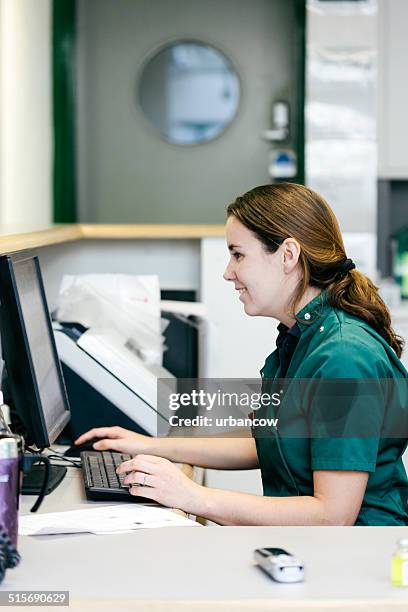 Vets Using A Computer 3,084 Computer Vet Stock Photos, High-Res Pictures, and Images - Getty ...