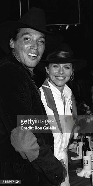 Henry Kingi and Lindsay Wagner attend The Nashville Network Telecast Party on March 7, 1983 at Palimino in Hollywood, California.