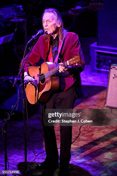 Gordon Lightfoot performs at the Brown Theatre on March 14, 2016 in Louisville, Kentucky.