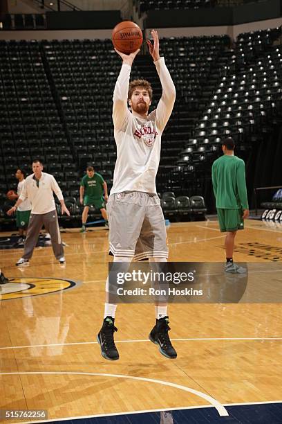 Shayne Whittington of the Indiana Pacers warms up before the game against the Boston Celtics on March 15, 2016 at Bankers Life Fieldhouse in...