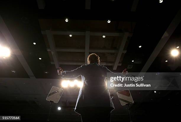 Democratic presidential candidate former Secretary of State Hillary Clinton speaks during her primary night gathering on March 15, 2016 in West Palm...