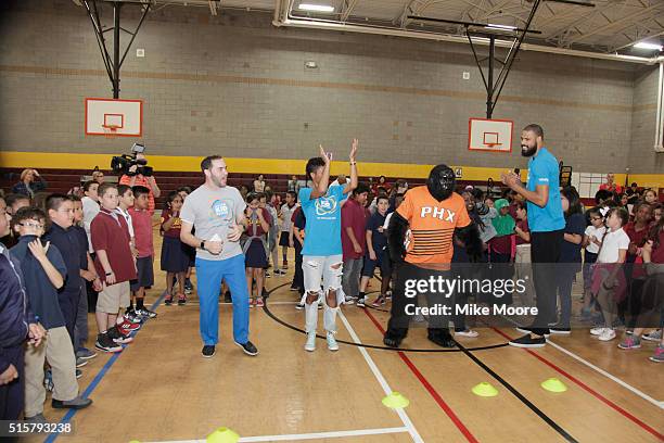 Matt Meyersohn U.S. Fund for UNICEF Managing Director, Sports and Kid Power Partnerships , Kimberly Chandler, The Phoenix Suns Gorilla and NBA Player...