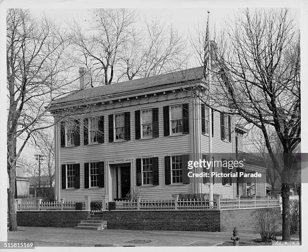 The old home of President Abraham Lincoln, on Eighth and Jackson Street, Springfield, Illinois, circa 1950.
