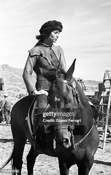 The Italian actress Elsa Martinelli during the filming of 'La Araucana' Madrid, Spain.