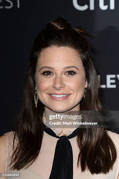 Actress Katie Lowes arrives at The Paley Center For Media's 33rd Annual PALEYFEST Los Angeles ÒScandalÓ at Dolby Theatre on March 15, 2016 in...