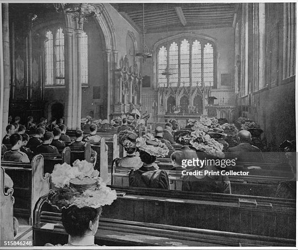 Sunday morning service in the Church of St Peter ad Vincula, London, circa 1903 . The Chapel Royal of St Peter ad Vincula situated in the inner ward...