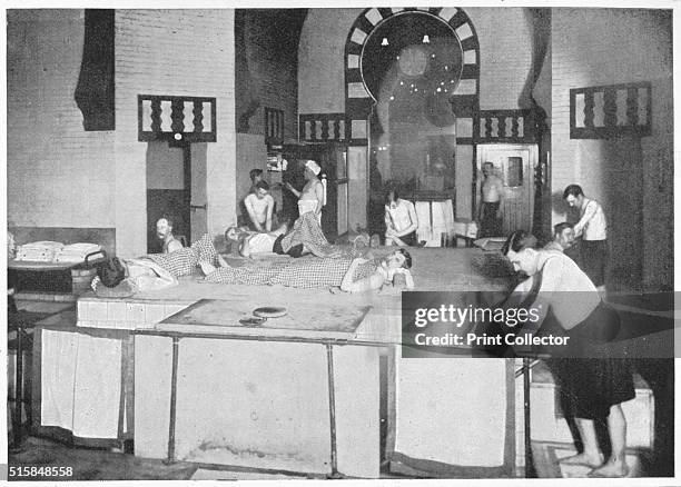 Shampooing room in a Turkish bath, 76 Jermyn Street, Piccadilly, London, circa 1903 . From Living London, Vol. II, by George R. Sims. [Cassell and...