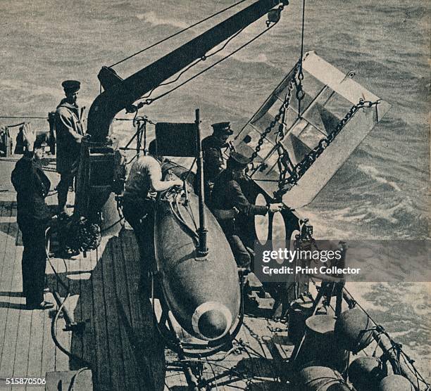 153 Royal Navy Minesweeper Stock Photos, High-Res Pictures, and Images ...
