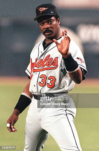 Eddie Murray of the Baltimore Orioles waves to fans prior to the start of the 04 September game with the California Angels in Anaheim, California....