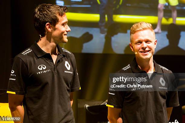 Renault F1 drivers Jolyon Palmer and Kevin Magnussen and team boss Cyril Abiteboul discuss the new 2016 Reanault F1 team livery with David Croft on...