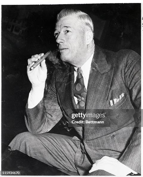 Lefty Grove In Suit, Smoking Cigar Lefty Grove In Suit, Smoking Cigar