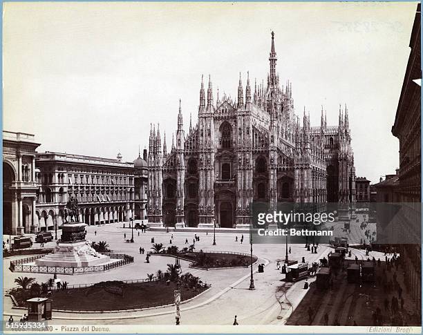 Milan, Italy: View of the Piazza del Duomo including the Cathedrale of Milan. Undated.