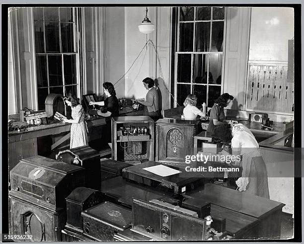 - At the same time that these girls are receiving training in radio mechanics, they are reconditioning radios for use by the USO. The radios would...