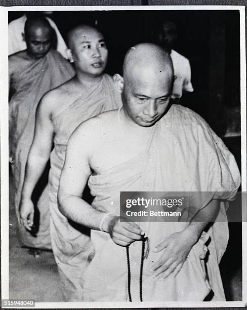 Tavoy, Burma: Socialist leader U Ba Swe, foreground, one-time Prime Minister and for many years, Deputy Premier for the AFPFL regime of Burma, got...