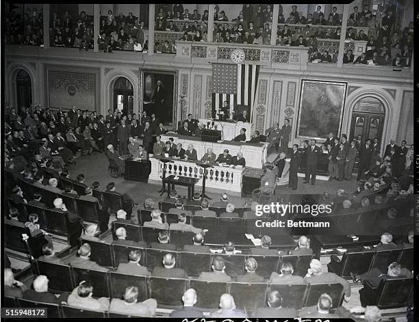 Madame Chiang Kai-shek addresses the House of Representatives.