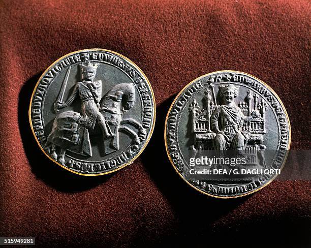 Seals of king Edward I of England . England, 13th-14th century. Goteborg, Goteborgs Konstmuseum