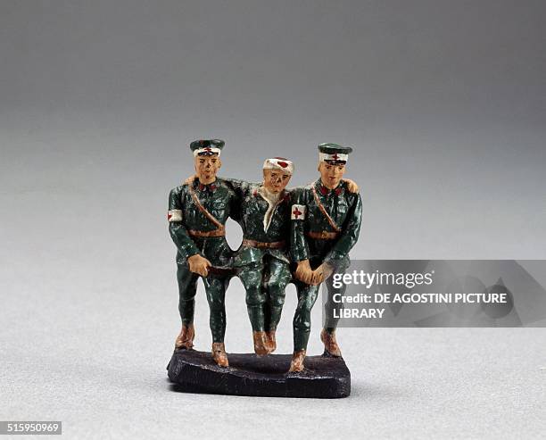 Wounded soldiers, Red Cross soldiers set, 1938. Germany, 20th century. Milan, Museo Del Giocattolo E Del Bambino