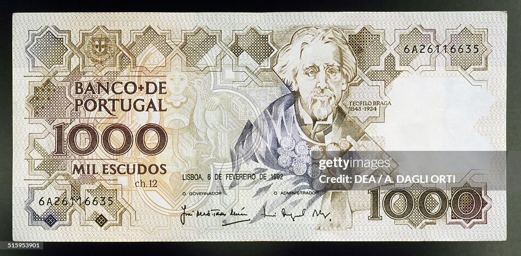 1000 escudos banknote...