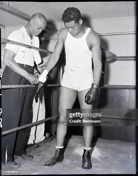 Pompton Lakes, NJ- For the first time since the referee chanted ten over his battered body in the crashing finale of his bout with Max Schmeling, Joe...