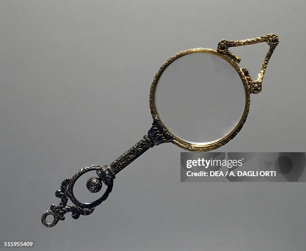 Folding eyeglasses with silver and gold spring. 19th century.