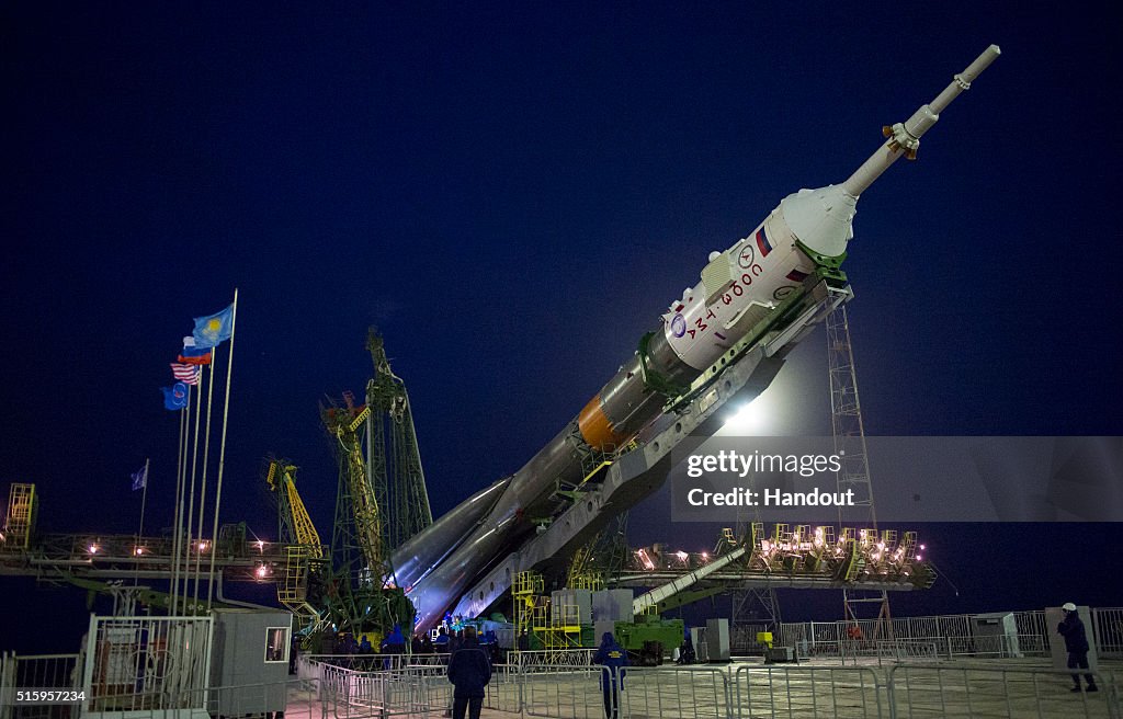 Exp 47 Soyuz Raising