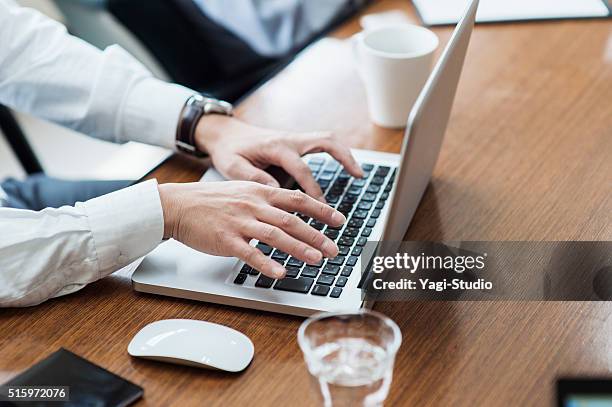 2 127 255点のデスクワークのストックフォト Getty Images 2 127 255点のデスクワークのストックフォト Getty Images