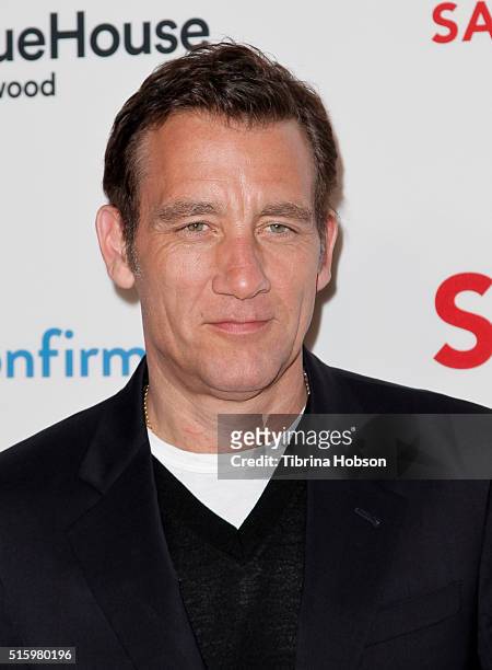 Clive Owen attends the premiere of Saban Films' 'The Confirmation' on March 15, 2016 in Los Angeles, California.