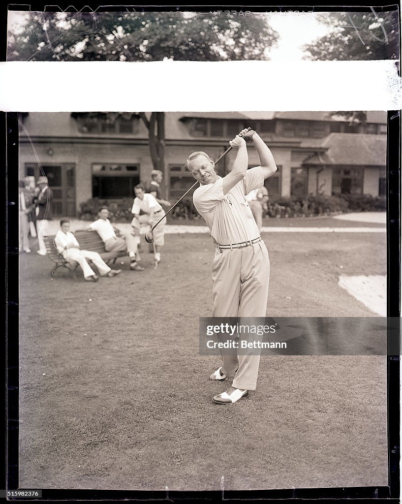 Don Armstrong Practicing for Tournament