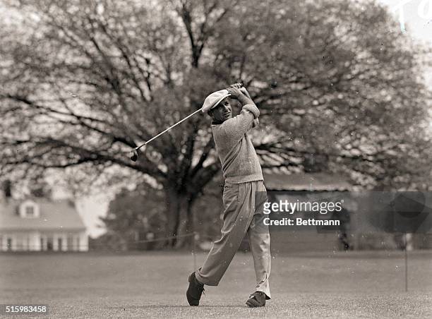 Augusta, Georgia: Picture shows professional golfer, Tony Penna, posing in a golf stance.