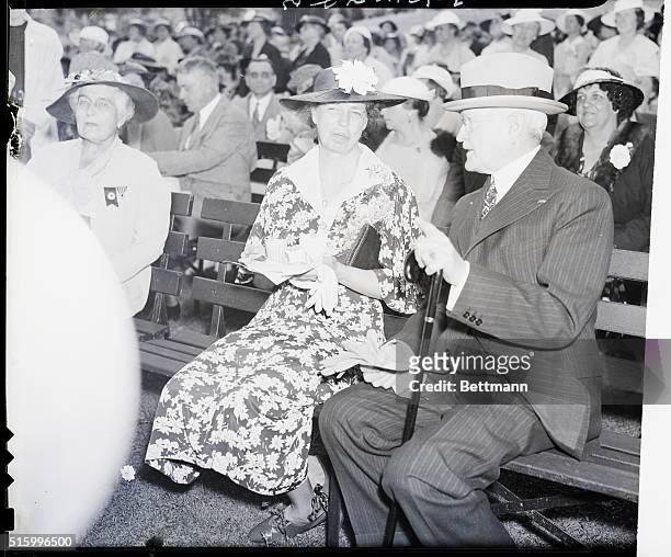 Washington, D.C.- General John J. Pershing and Mrs. Franklin D. Roosevelt enjoy a chat during the birthday party given by the Gray Ladies of the...
